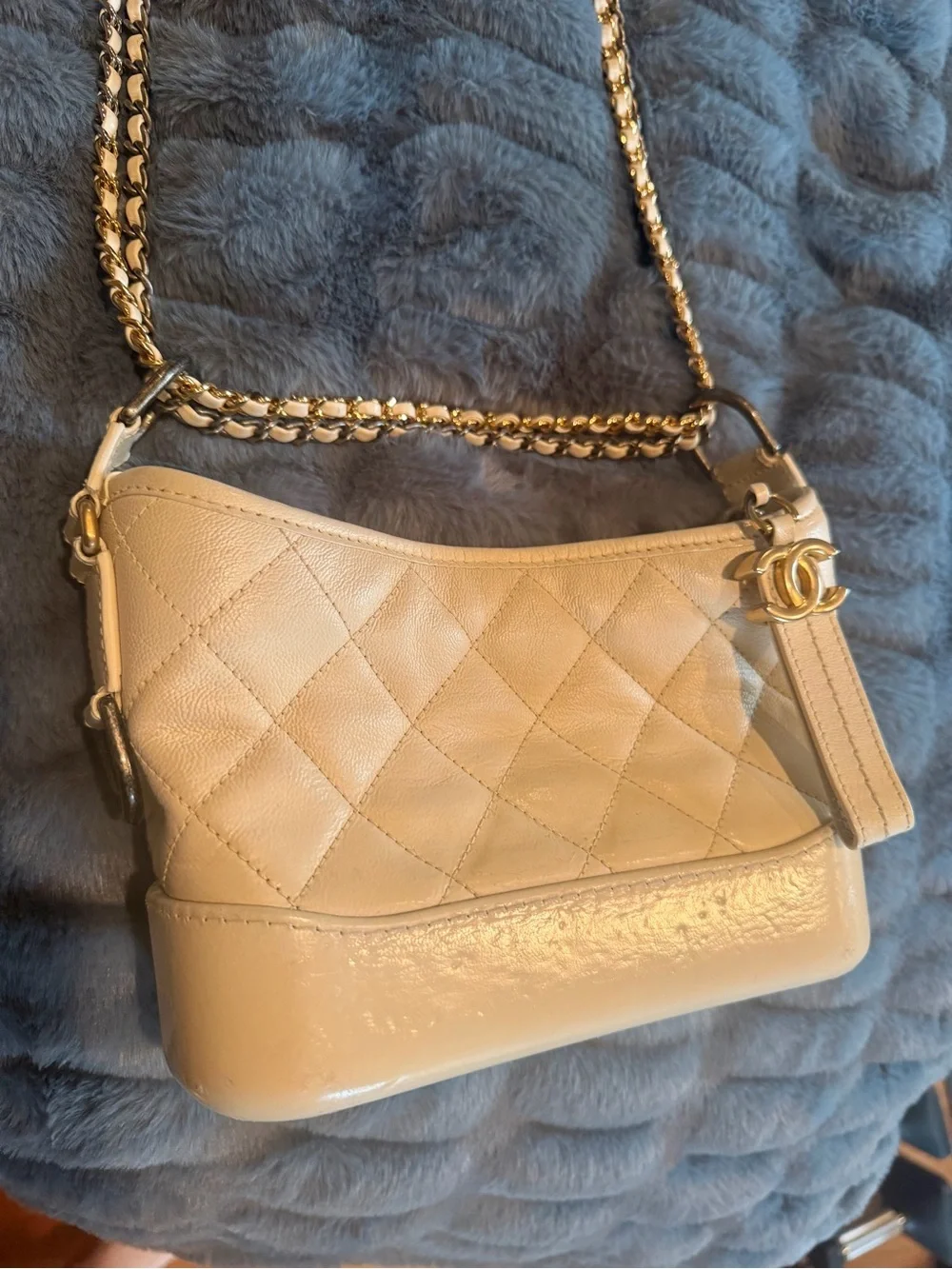 CHANEL shoulder bag